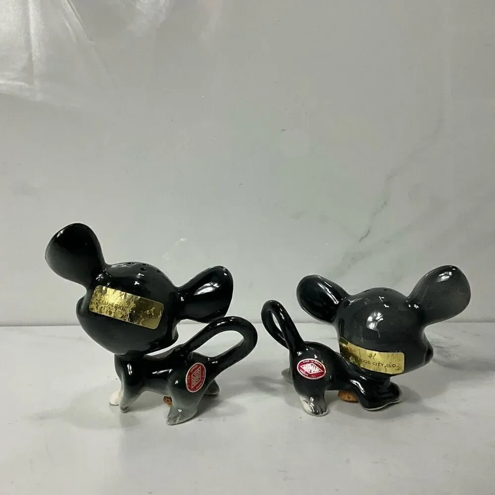 VINTAGE 50’s ARTMARK Mouse Salt and Pepper Shakers